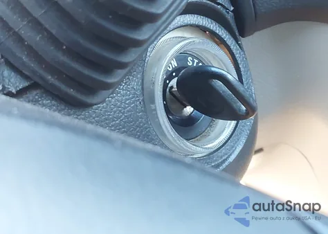 2009 Saturn Vue V6 Xe z USA, uszkodzony, nr VIN 3GSDL43N29S647775